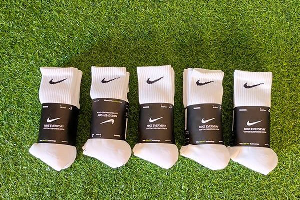 Tổng Quan Về Tất Dài Đá Bóng Nike