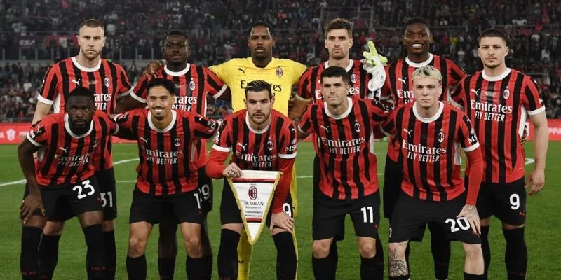 Sự trở lại mạnh mẽ của AC Milan cùng lối chơi biến hóa