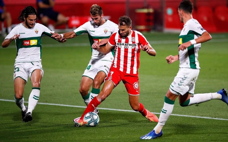 Phân Tích Chi Tiết Trận Đấu