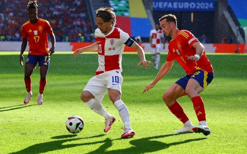 Không Phải Lúc Nào Đội Hạng Cao Hơn Cũng Giành Chiến Thắng